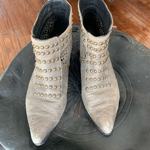 Anine Bing grey/silver studded laser cut booties - Picture 2 of 9